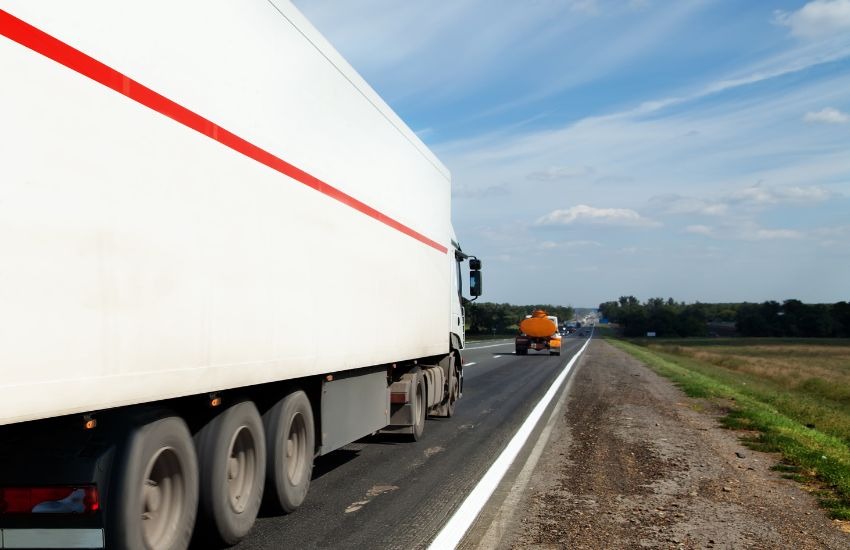 Tricarriles: ¿Qué son y cómo pueden beneficiar tu carga?